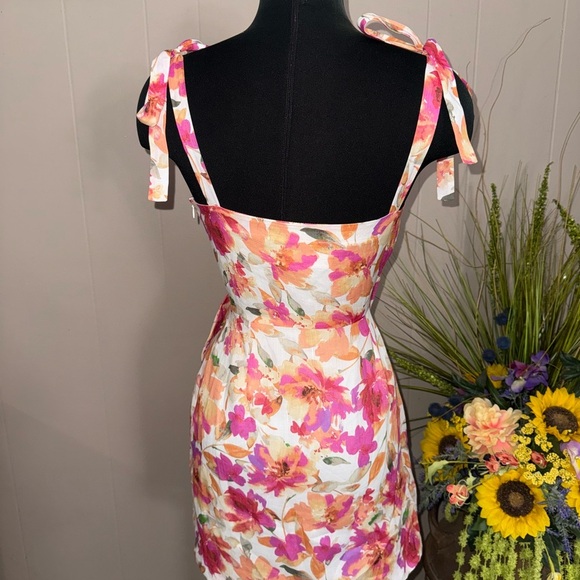 Sofia The Label • Marni Mini Dress - Picture 16 of 16